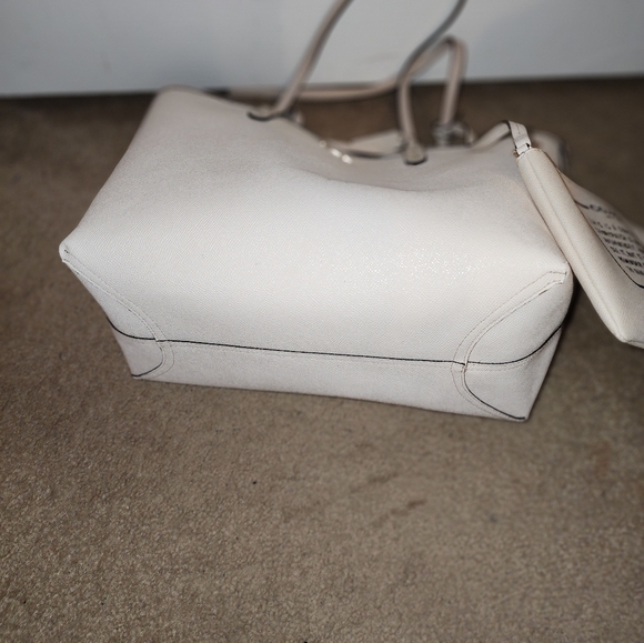 Reversible Coach city tote - Picture 8 of 9